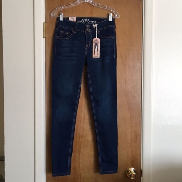 Wallflower Ultra Fit Skinny Authentic Denim - Picture 1 of 8